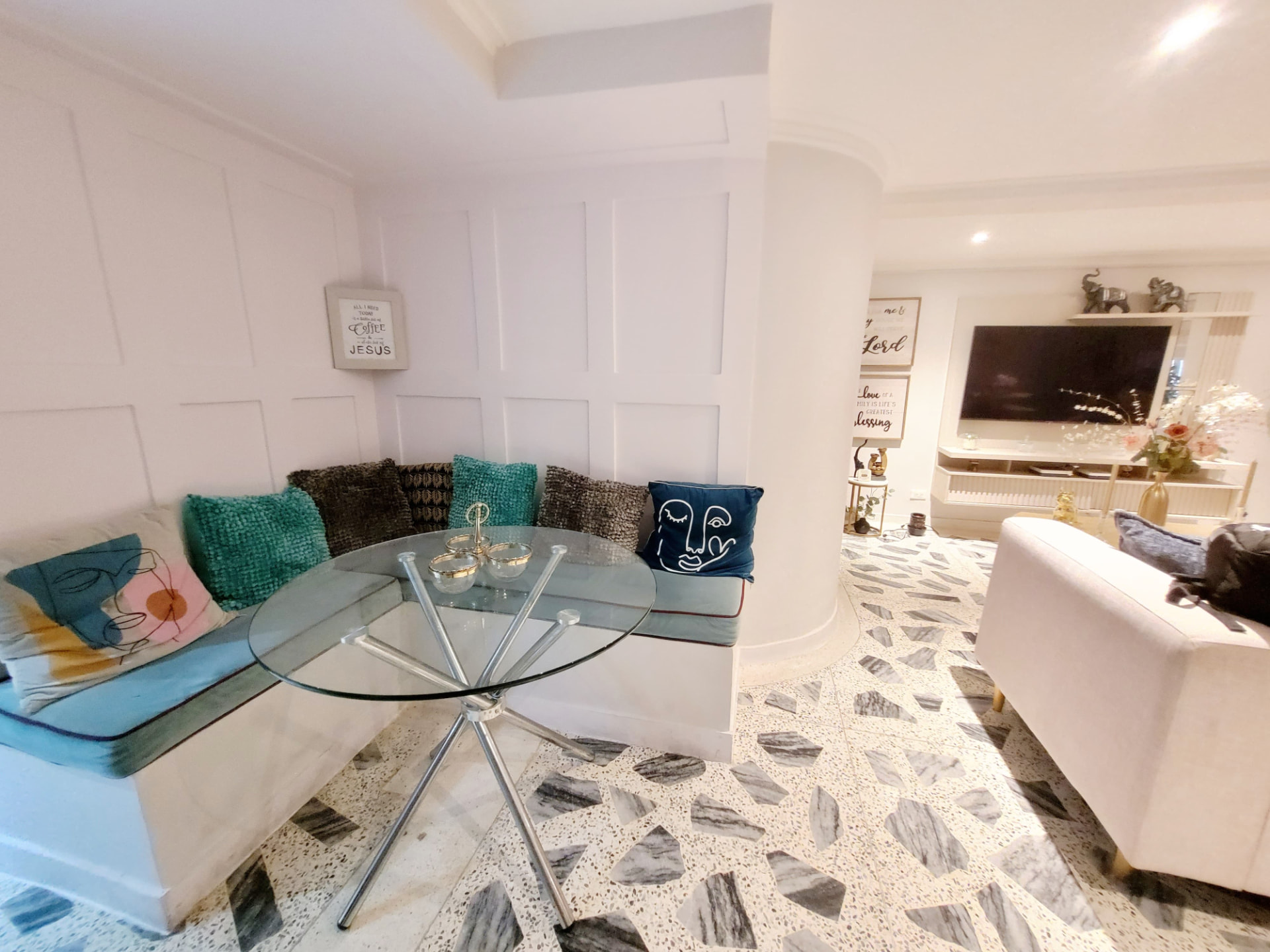 Sala comedor del apartamento en Villa Andalucía